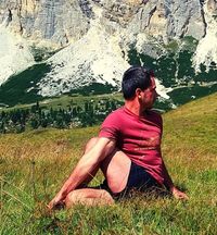 Ardha Matsyendrasana Ardha Matsyendrasana